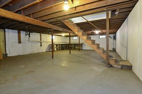 353 Elm St E, Raynham, MA 02767 photo 23