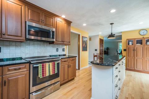 42 Tuttle Dr, Acton, MA 01720 photo 5