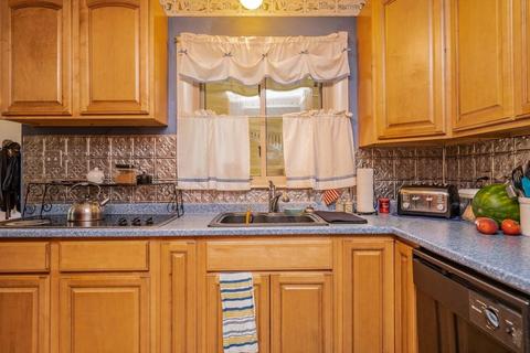 44 E Silver, Westfield, MA 01085 photo 7