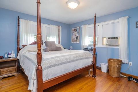 44 E Silver, Westfield, MA 01085 photo 12