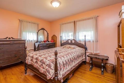 44 E Silver, Westfield, MA 01085 photo 11