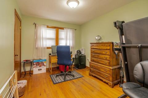 44 E Silver, Westfield, MA 01085 photo 9