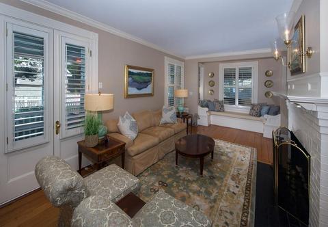291 Ocean Ave, Marblehead, MA 01945 photo 3