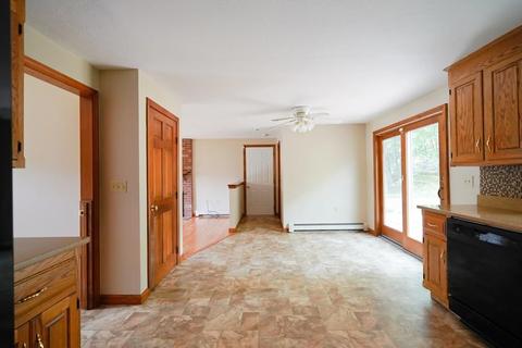 110 Caesar Chelor Dr, Wrentham, MA 02093 photo 16