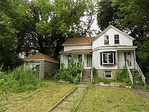 628 Buffinton St, Fall River, MA 02721 photo 2