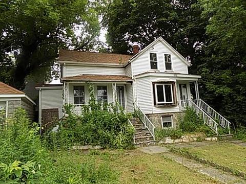 628 Buffinton St, Fall River, MA 02721 photo 3