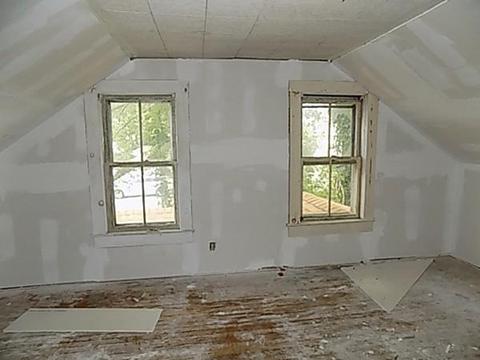 628 Buffinton St, Fall River, MA 02721 photo 9