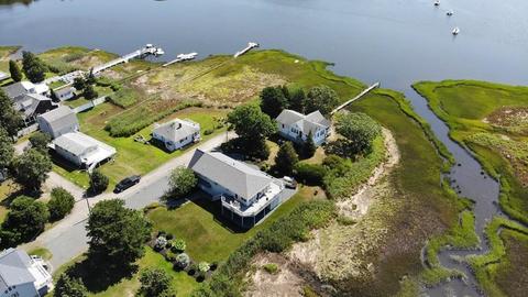 7 Madison St, Wareham, MA 02571 photo 4