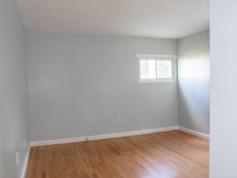 284 E Allen Rdg, Springfield, MA 01118 photo 4