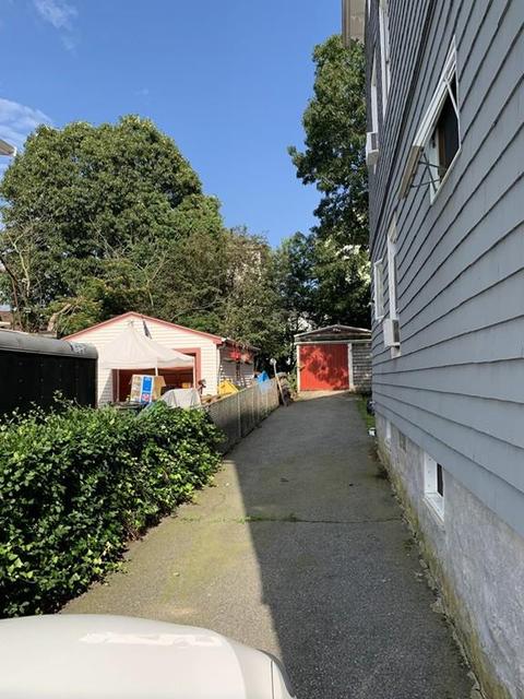 28 Goss St, Fall River, MA 02723 photo 8