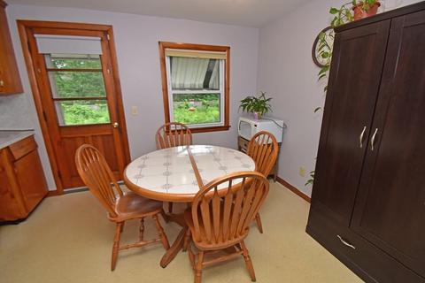 18 John St, Easthampton, MA 01027 photo 17