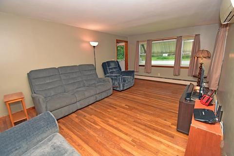 18 John St, Easthampton, MA 01027 photo 11