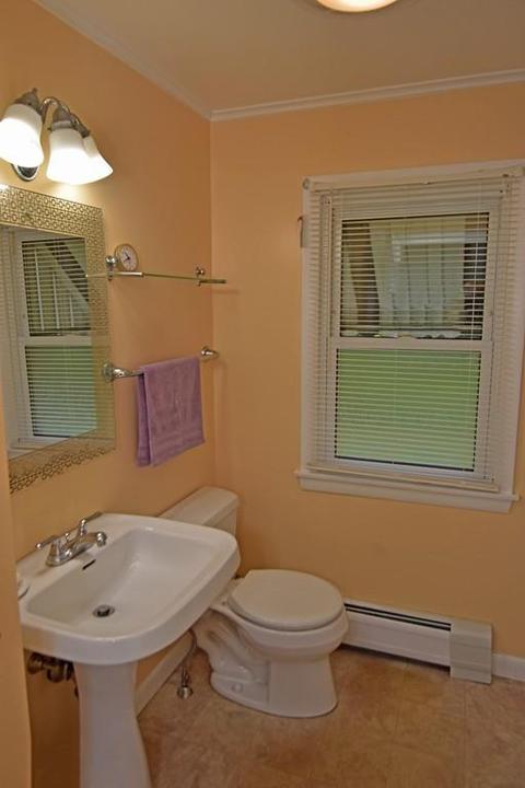 18 John St, Easthampton, MA 01027 photo 24