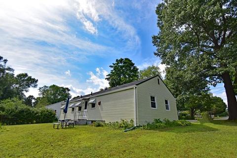 18 John St, Easthampton, MA 01027 photo 4