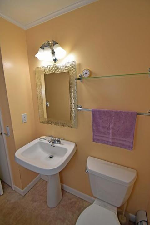 18 John St, Easthampton, MA 01027 photo 25
