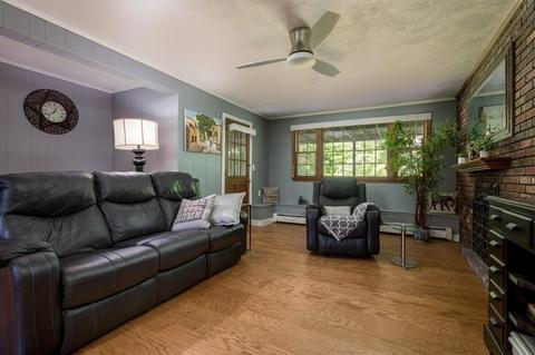 85 Canterbury Ln, Needham, MA 02492 photo 15