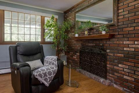 85 Canterbury Ln, Needham, MA 02492 photo 16