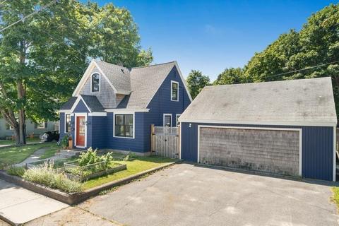 9 Abbott Rd, Gloucester, MA 01930 photo 2