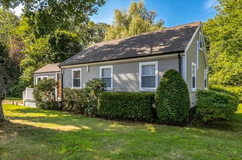 2 Maple St, Reading, MA 01867 photo 2