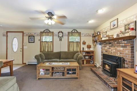 8 West St, Wareham, MA 02571 photo 5