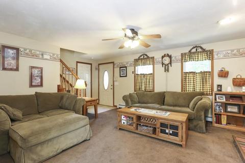 8 West St, Wareham, MA 02571 photo 6