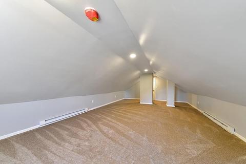18 Dresden St, Springfield, MA 01109 photo 20