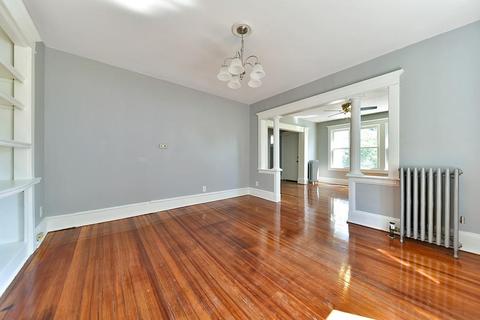 18 Dresden St, Springfield, MA 01109 photo 9