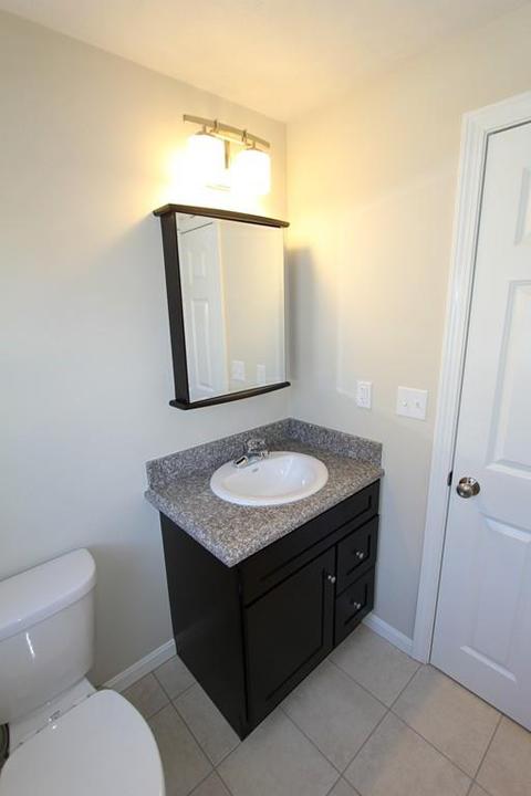 41 Bittersweet Blvd, Worcester, MA 01607 photo 4