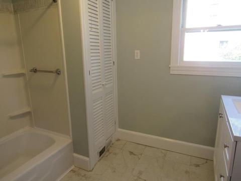 65 Ferry St, Easthampton, MA 01027 photo 6