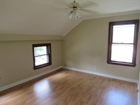 65 Ferry St, Easthampton, MA 01027 photo 9