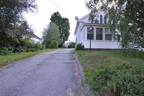 9 Slater St, Webster, MA 01570 photo 8