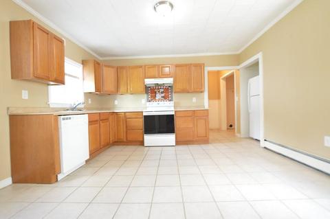 9 Slater St, Webster, MA 01570 photo 16