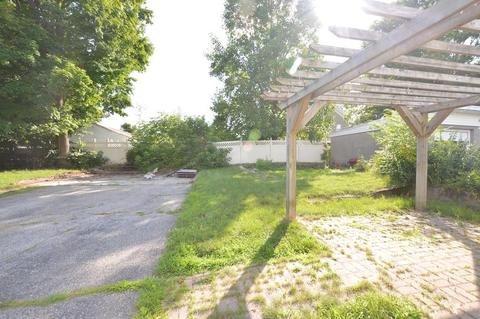 9 Slater St, Webster, MA 01570 photo 10