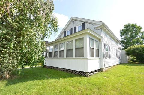 9 Slater St, Webster, MA 01570 photo 1
