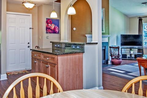 300 Brookside #E, Andover, MA 01810 photo 4