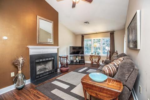 300 Brookside #E, Andover, MA 01810 photo 10
