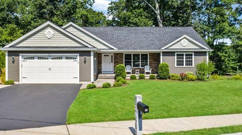12 Landers Rd, Attleboro, MA 02703 photo 1