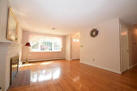192 E High St, Avon, MA 02322 photo 9
