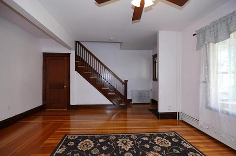 10 Appleton St, Saugus, MA 01906 photo 5