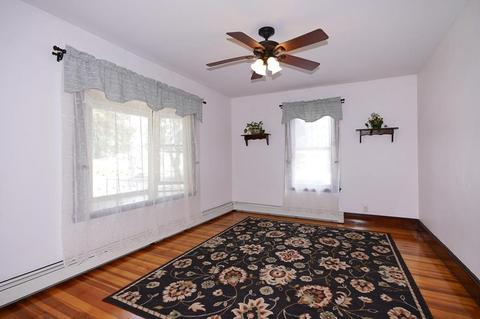 10 Appleton St, Saugus, MA 01906 photo 4