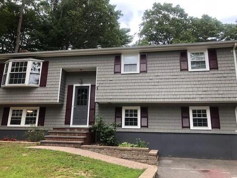 36 Murray Cir, Raynham, MA 02767 photo 2