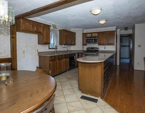 226 Hyde St, Fall River, MA 02720 photo 5