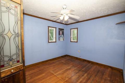 226 Hyde St, Fall River, MA 02720 photo 11