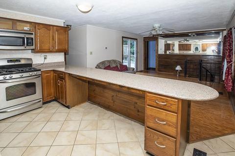 226 Hyde St, Fall River, MA 02720 photo 6