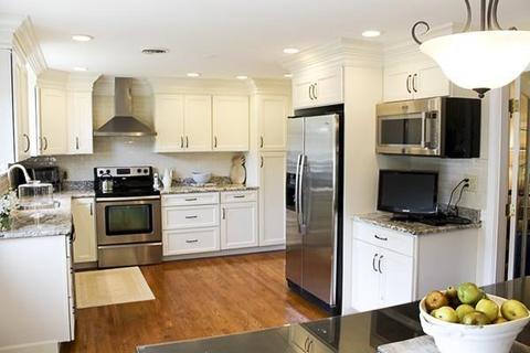 50 Egan Ter, Dedham, MA 02026 photo 2