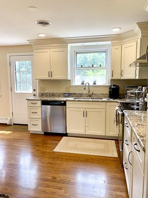 50 Egan Ter, Dedham, MA 02026 photo 4