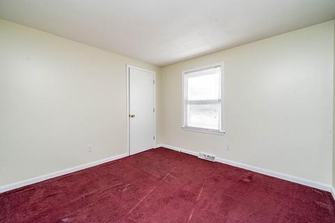 81 Bairdcrest Rd, Springfield, MA 01118 photo 18
