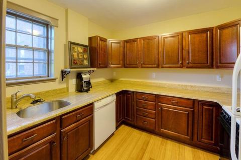58 Elm St #7, Worcester, MA 01609 photo 16