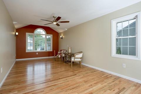 31 Delaware Ave, Springfield, MA 01119 photo 12