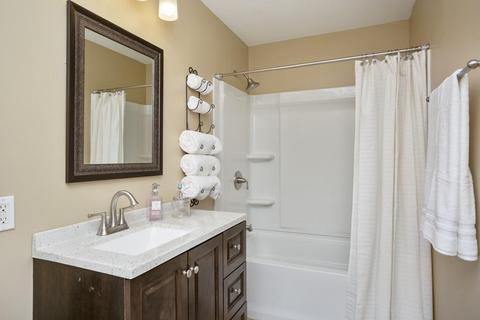 31 Delaware Ave, Springfield, MA 01119 photo 18
